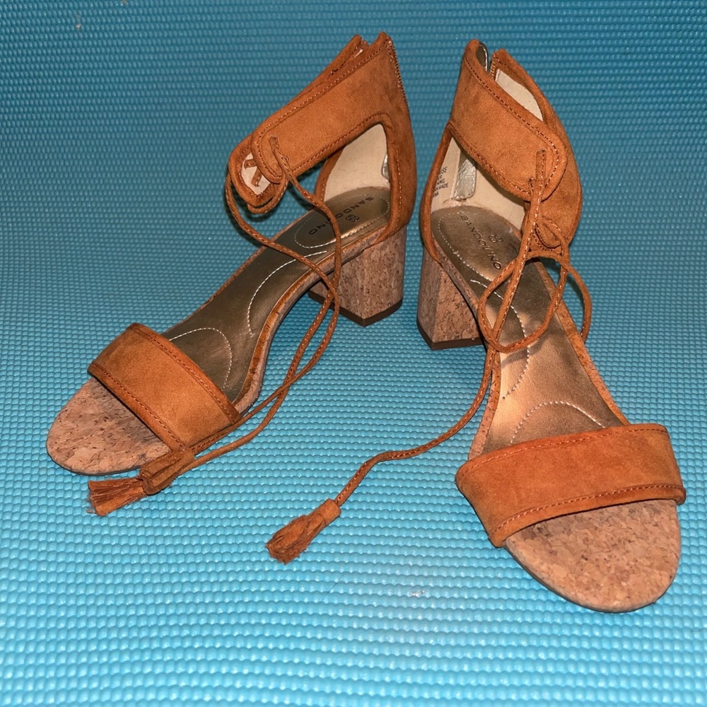 Tie up heels